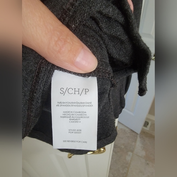 Cabi Elegant Tee - Picture 3 of 4